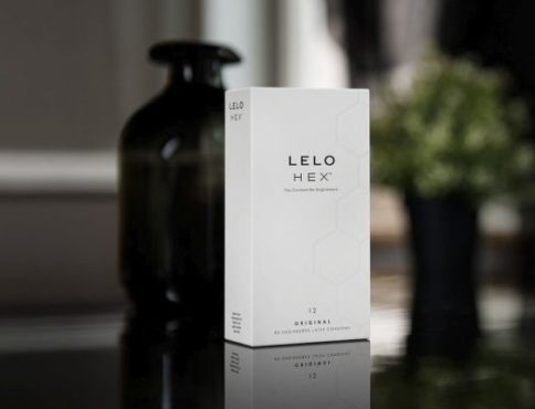 Lelo Hex Review — The Condom That’s Not A Chore - Lelo Hex Condoms